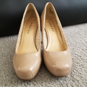 Beige Madden Girl Pumps